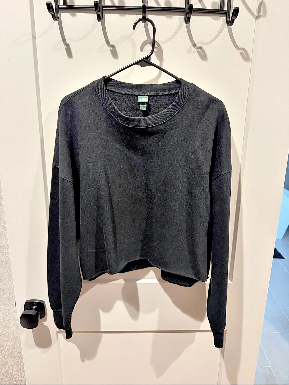 Wild Fable Black Crewneck Crop Sweatshirt